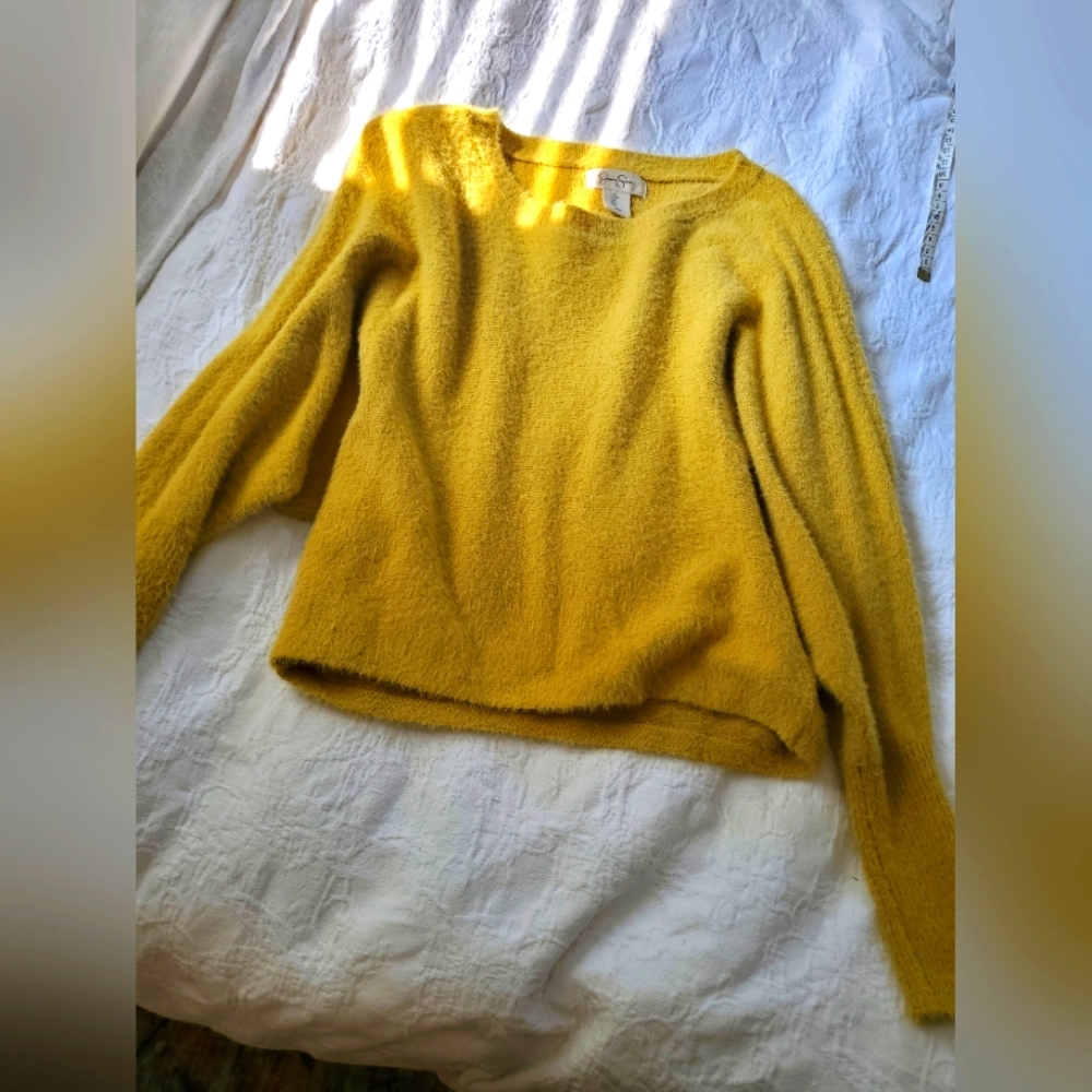 Jessica Simpson Sweater